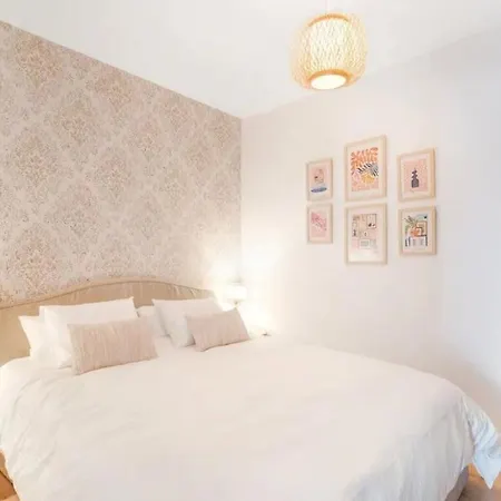 Casa Fina Urb El Dorado