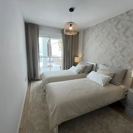 Casa Fina Urb El Dorado Daire Marbella