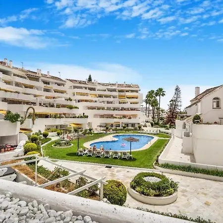 Casa Fina Urb El Dorado