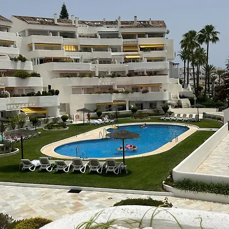 Casa Fina Urb El Dorado Daire