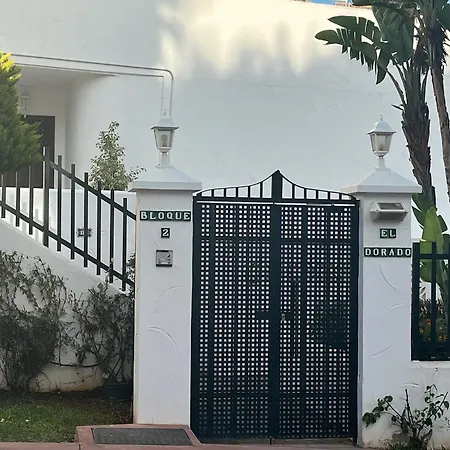 Casa Fina Urb El Dorado Lejlighed Marbella
