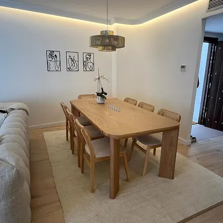 Casa Fina Urb El Dorado Marbella