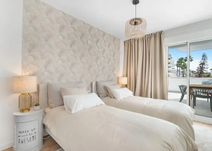 Casa Fina Urb El Dorado * Marbella