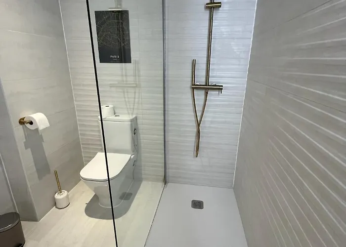 Casa Fina Urb El Dorado *