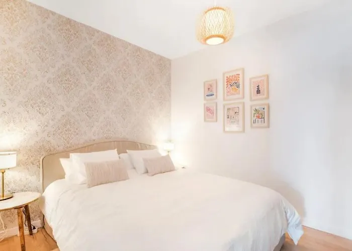 Casa Fina Urb El Dorado