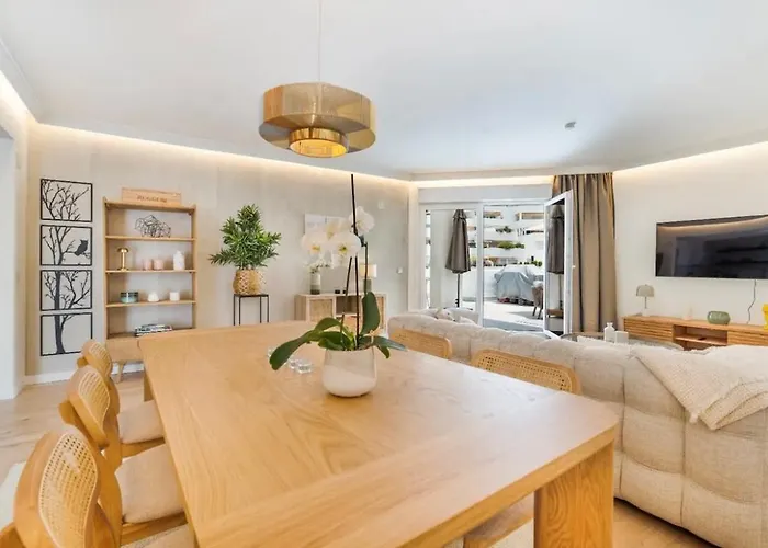 Casa Fina Urb El Dorado * Marbella