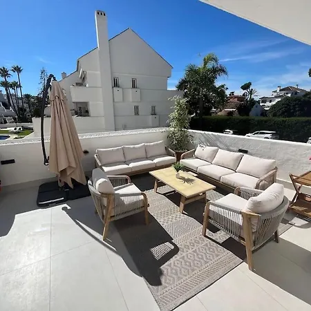 Casa Fina Urb El Dorado * Marbella